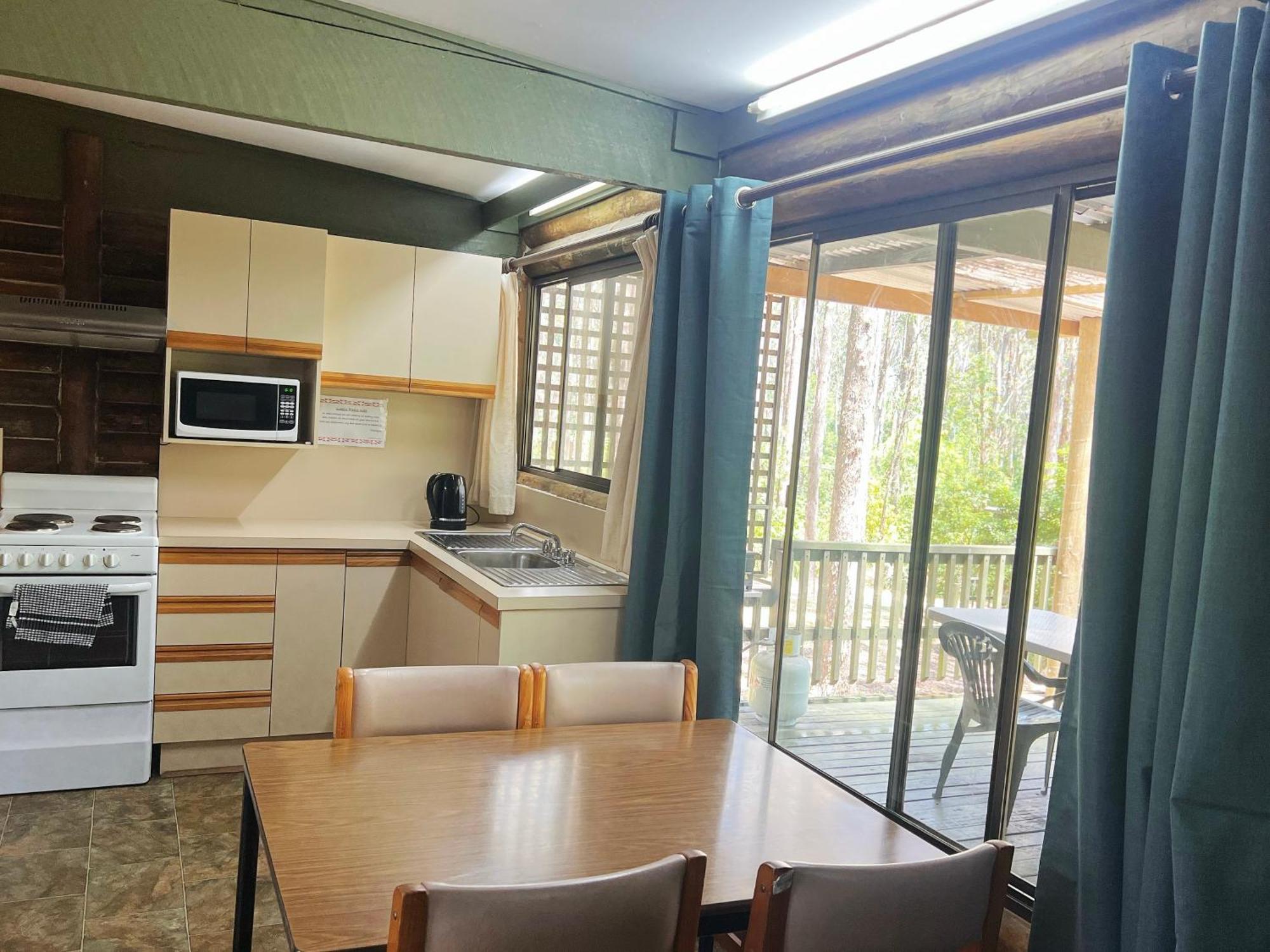Lakes Entrance Log Cabins Exterior foto